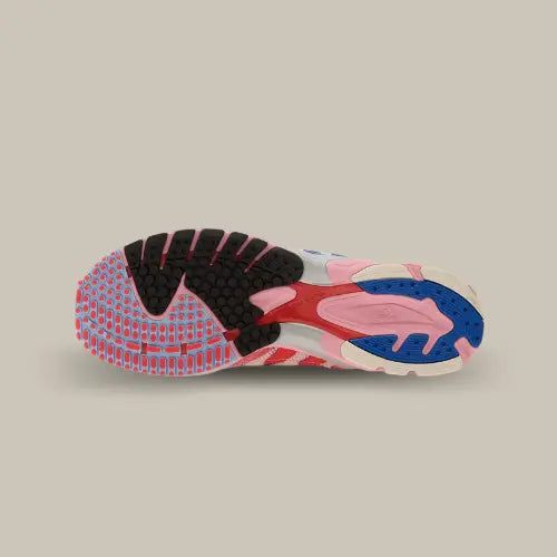 Semelle extérieure de la Adidas Adizero SL 72 Bad Bunny Brown Clear Pink – détails techniques, adhérence et design iconique, disponible sur Offsneakz.