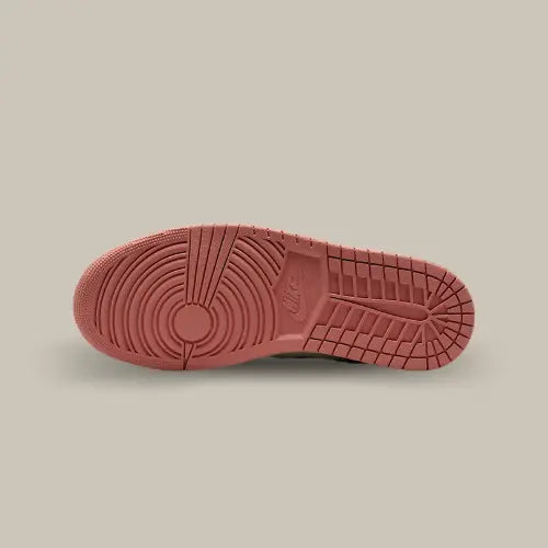 Semelle Air Jordan 1 Low SE Somos Eternos – design original Jordan 1 en teinte corail, disponible sur Offsneakz.