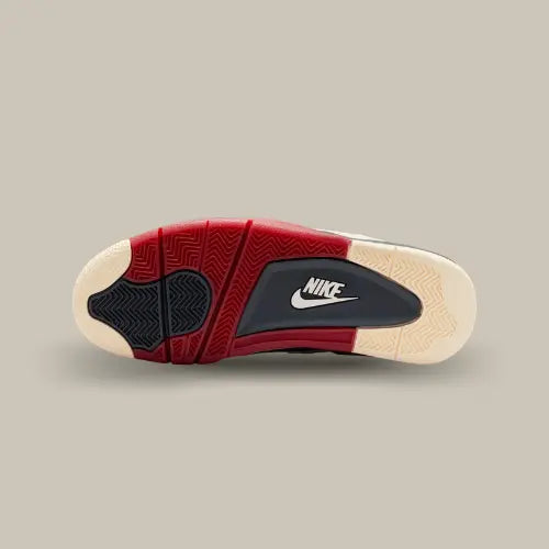 Semelle Air Jordan 4 Retro OG Nigel Sylvester Brick By Brick avec détails rouge brique et bleu marine - Offsneakz