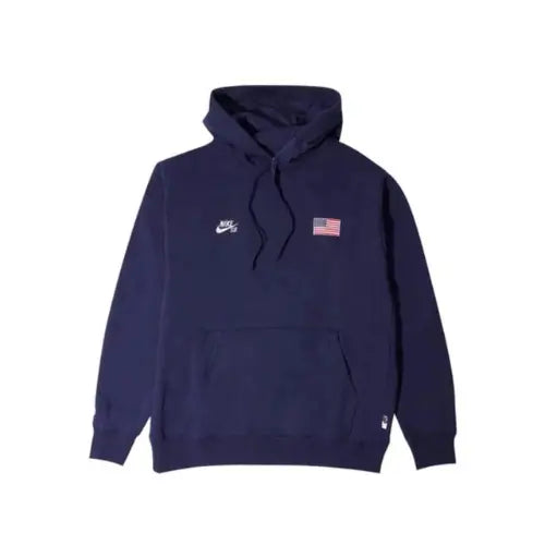 Hoodie Nike SB Olympics Obsidian White avec logo Nike SB et drapeau américain brodés – sweat à capuche streetwear premium en coton pour un look sportif et tendance. Disponible sur Offsneakz