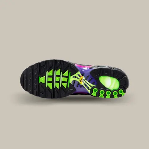 Semelle extérieure de la Nike Air Max Plus Rebellious Air Fireberry - Offsneakz