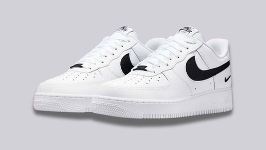 La Nike Air Force 1 « Nylon Swoosh »