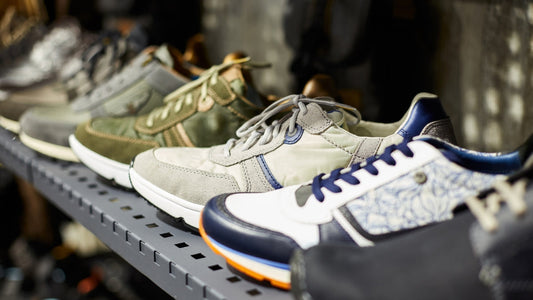 chute sneakers