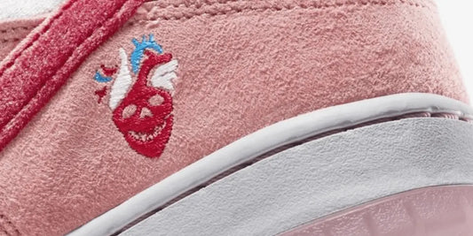Les Éditions Spéciales de Nike pour la Saint-Valentin : Les Sneakers les Plus Romantiques ❤️