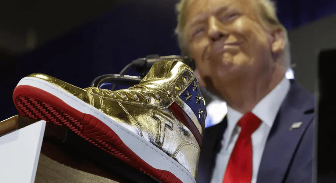 Donald Trump sort sa paire de sneakers, déjà sold-out malgré son prix