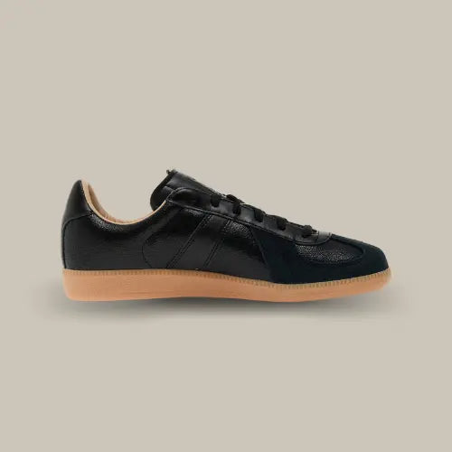 Profil latéral extérieur Adidas BW Army Lux Black Gum – sneakers noires minimalistes avec détails en cuir et semelle gomme classique, Offsneakz.