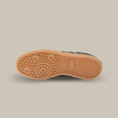 Semelle gomme de la Adidas BW Army Lux Black Gum – design rétro avec motif circulaire et grip antidérapant, disponible sur Offsneakz.