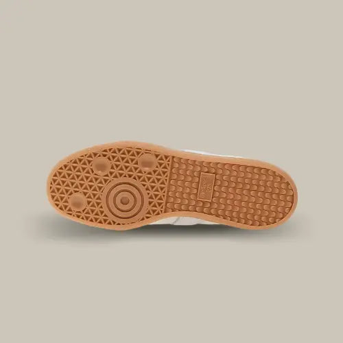 Semelle extérieure en gomme de la Adidas BW Army Lux White Gum avec motifs circulaires et quadrillés pour une adhérence optimale. Disponible sur Offsneakz.