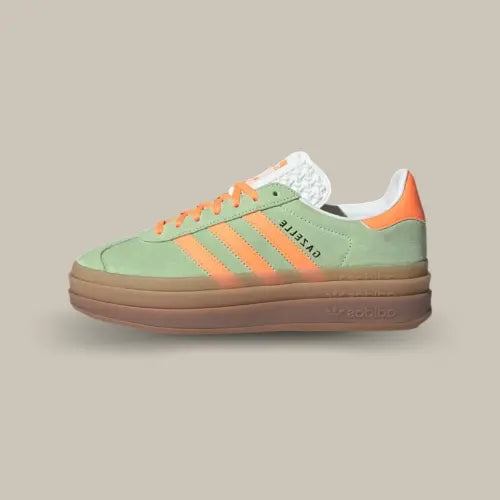 Adidas Gazelle Bold Semi Green Spark vue latérale avec semelle plateforme et détails orange - Offsneakz.