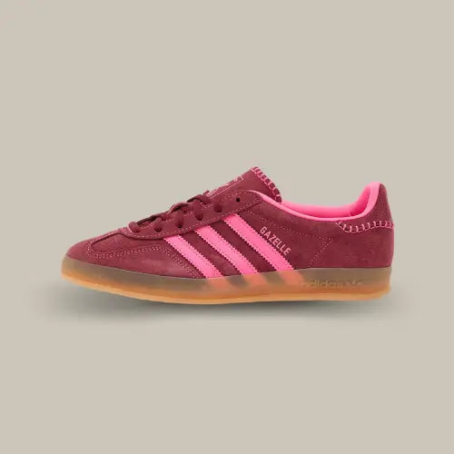 Adidas Gazelle Indoor Lucid Pink Noble Maroon vue latérale avec empiècements en suède rose - Offsneakz.