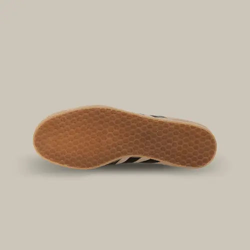 La semelle de la Adidas Gazelle Wonder Taupe Night Indigo en gomme de caoutchouc.