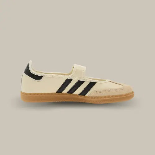 Adidas Samba Jane White Black Gum vue latérale intérieure avec trois bandes noires sur Offsneakz