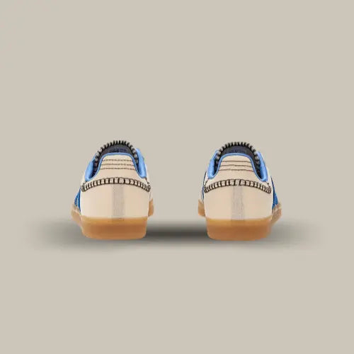 L'arrière de la Adidas Samba Nylon Wales Bonner Wonder Clay Royal avec son heel tab ton sur ton.