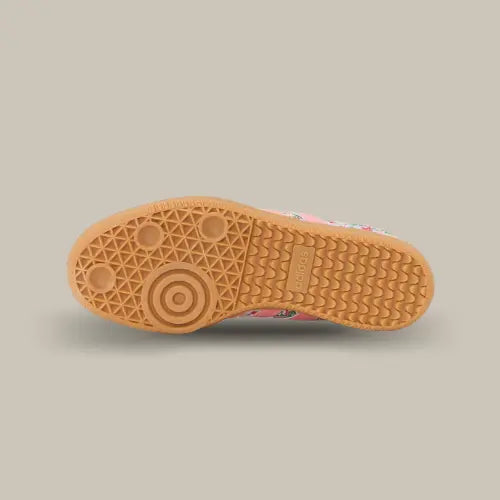La semelle de la Adidas Samba OG Liberty London Floral Embroidery en gomme de caoutchouc de couleur marron clair.