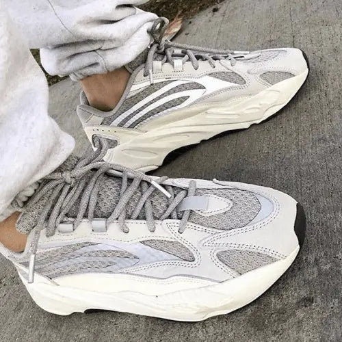 Yeezy gris clair hotsell