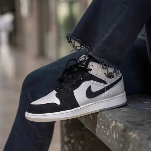 Nike air jordan 1 tuxedo sales