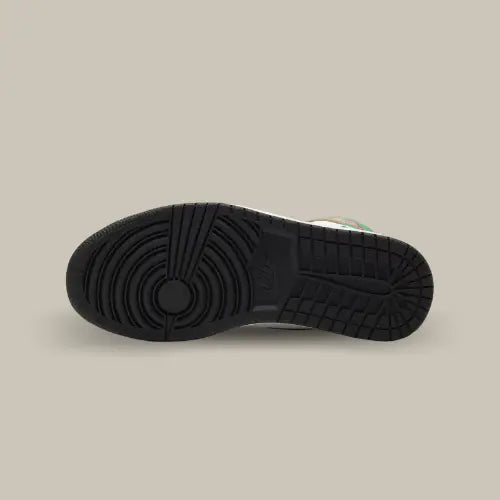 Semelle Air Jordan 1 Retro High Lucky Green – design emblématique Jordan 1 avec adhérence et finitions haut de gamme, disponible sur Offsneakz.