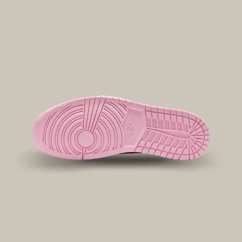 Semelle rose Air Jordan 1 Low Travis Scott Sail Tropical Pink avec traction circulaire emblématique - Offsneakz.
