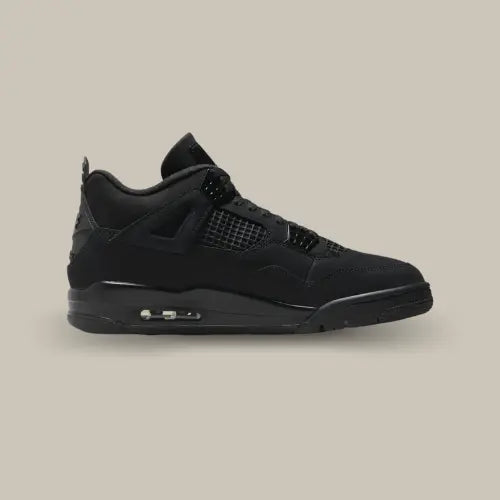 Air Jordan 4 Black Cat 2025 côté intérieur – Offsneakz
