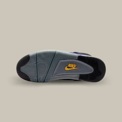 Semelle Air Jordan 4 Retro Lakers vue dessous logo Nike – Offsneakz