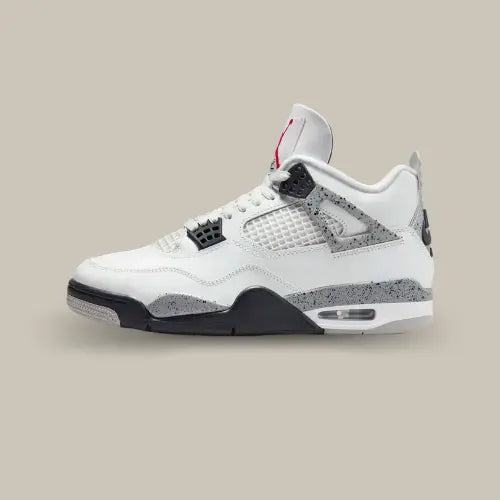 Air Jordan 4 Retro White Cement vue latérale extérieure avec détails Cement disponible sur Offsneakz