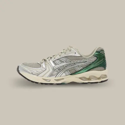 ASICS Gel-Kayano 14 Green Pure Silver – chaussure emblématique ASICS avec détails argentés et accents verts, à shopper sur Offsneakz.