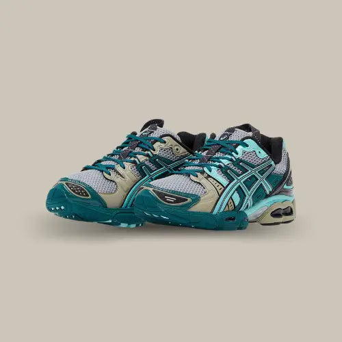 Paire de ASICS UB3-S Gel-Nimbus 9 Kiko Kostadinov gris et bleu turquoise