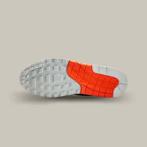nike-air-max-1-patta-waves-white-hyper-crimson-with-bracelet