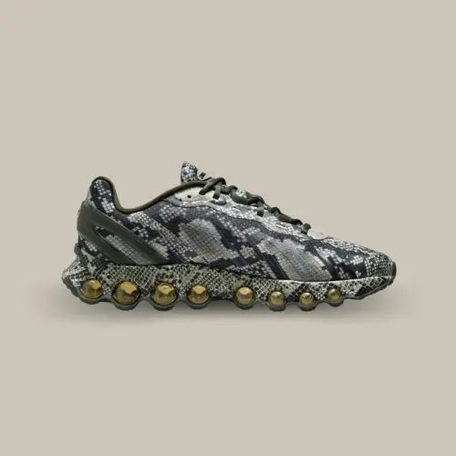 La Nike Air Max Dn8 Snakeskin avec son ensemble serpent et son nouveau système Air comportant huit capsules d'air.