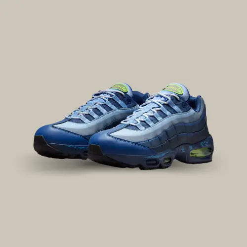Nike Air Max 95 Yu-Gi-Oh! Joey – sneaker collector inspirée de l’univers manga Yu-Gi-Oh! Disponible sur Offsneakz.
