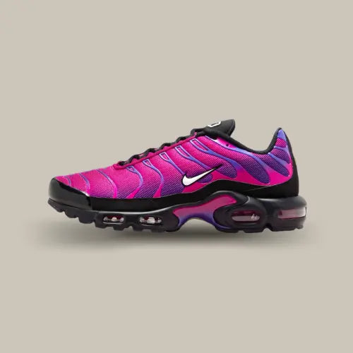 Nike Air Max Plus Rebellious Air Fireberry vue de profil extérieur rose et violet - Offsneakz