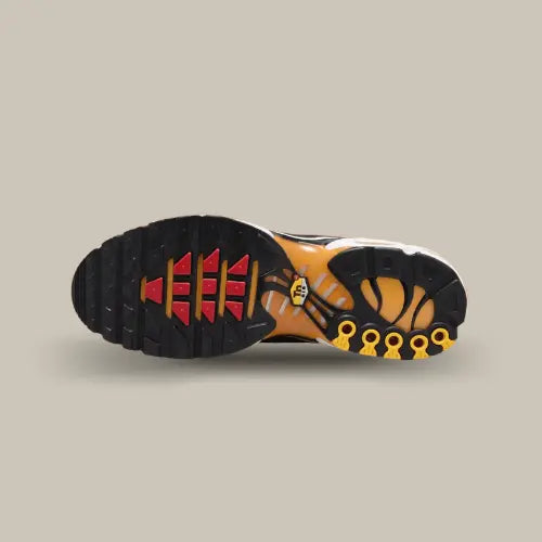 Semelle Nike Air Max Plus Sunset 2024 avec technologie Tuned Air et détails noir orange - Offsneakz.