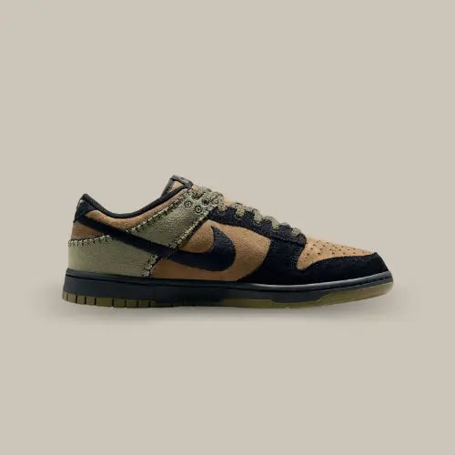 Nike Dunk Low Frankenstein – sneaker édition spéciale avec cuir beige, suède noir et finitions vertes, disponible sur Offsneakz.