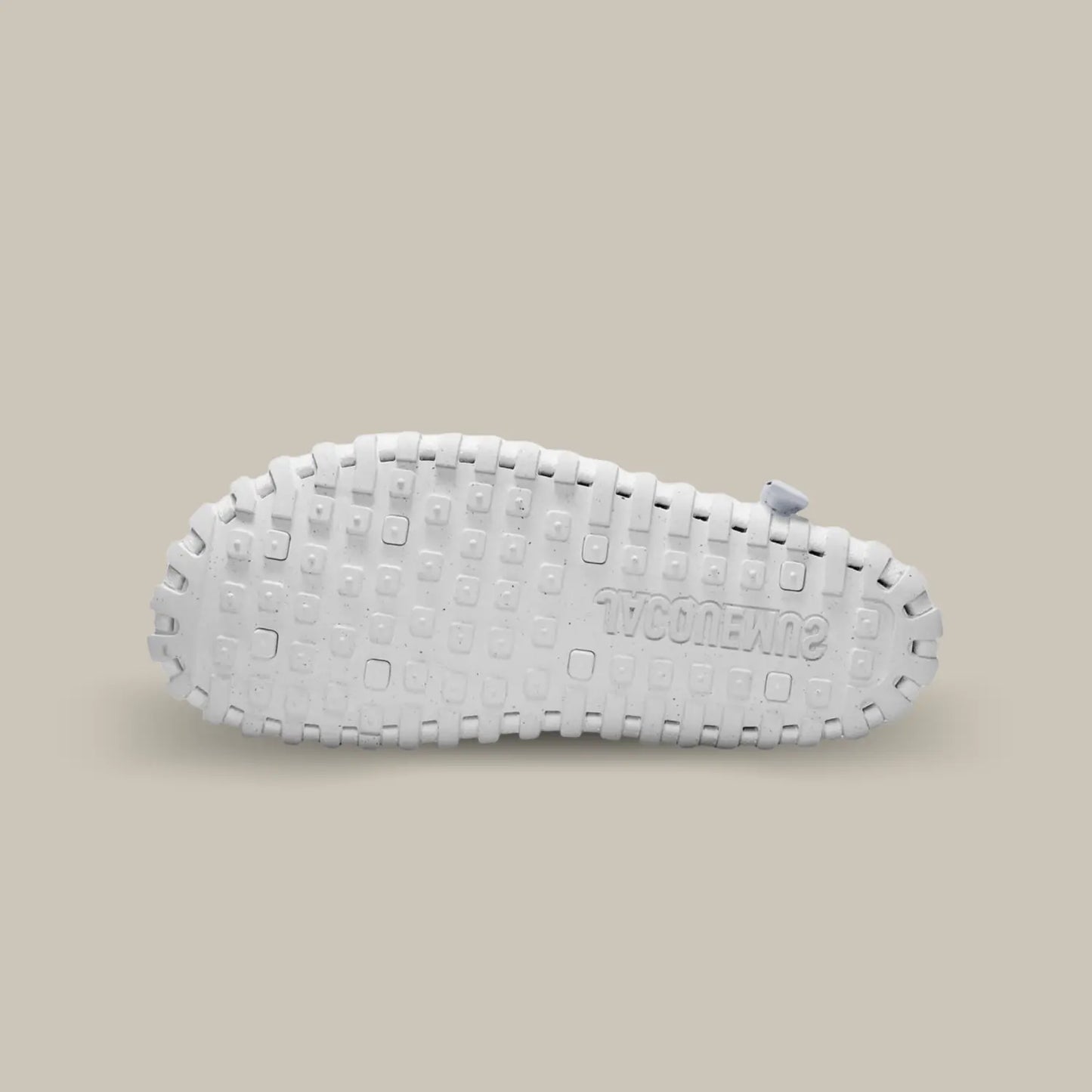 La semelle de la Nike J Force 1 Low Jacquemus White de couleur blanche.