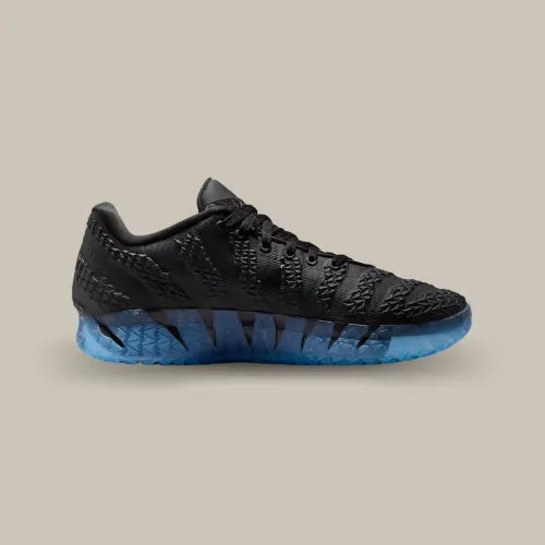 Nike Ja 3 Swarovski vue latérale sneaker NBA noire semelle bleue – Offsneakz