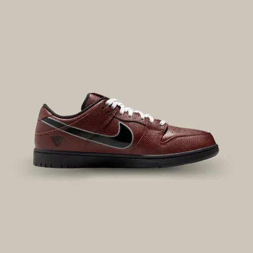 Nike SB Dunk Low Limosine Skateboards vue latérale intérieure avec logo Limosine – Offsneakz