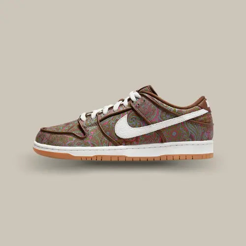 Nike SB Dunk Low Pro Paisley Brown vue latérale extérieure motif paisley sur Offsneakz