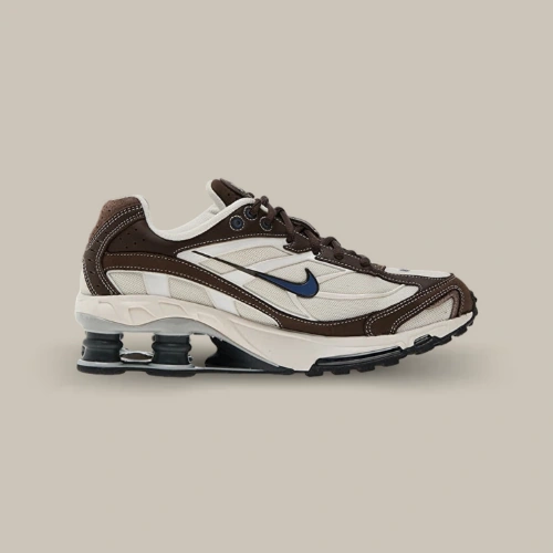 Nike Shox Ride 2 Baroque Brown Diffused Blue marron, beige et bleue avec colonnes Nike Shox au talon, vue de profil – disponible sur OFFSNEAKZ.