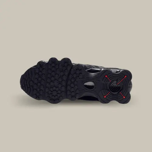 La semelle de la Nike Shox TL Black de couleur noir.