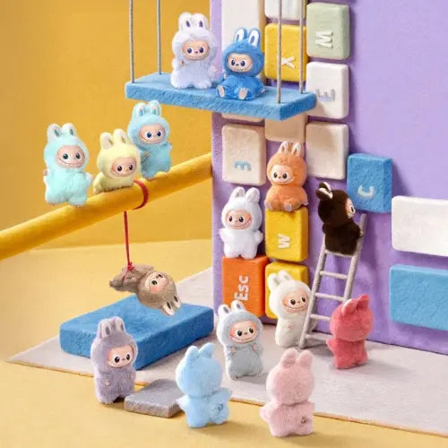 Pop Mart The Monsters Pin for Love Series – collection de figurines Labubu en peluche colorée