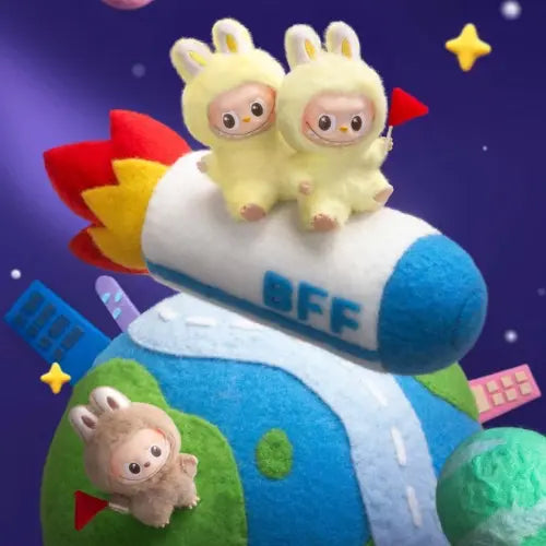 Figurines Labubu Pop Mart The Monsters Pin for Love en peluche vinyle jaune et marron sur fusée BFF – collection blind box N-Z.