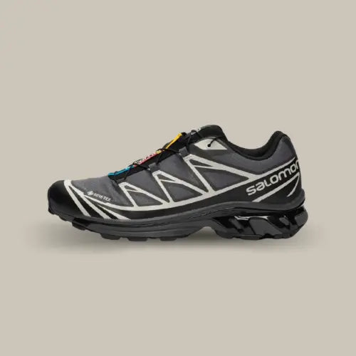 Sneakers Salomon XT-6 Gore-Tex Black Lunar Roc noires avec détails techniques et semelle trail imperméable, disponible sur Offsneakz.